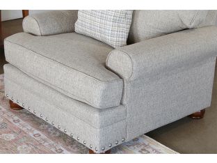Traditional 42" Beige Club Chair