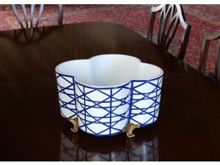 Gazebo Quatrefoil Planter