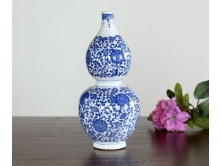 Blue and White Gourd Vase